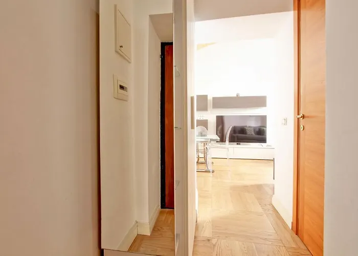 דירה Maisonette Coppede
